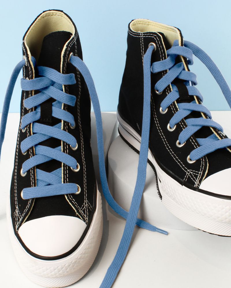 Flat and wide laces, blue sky - 3