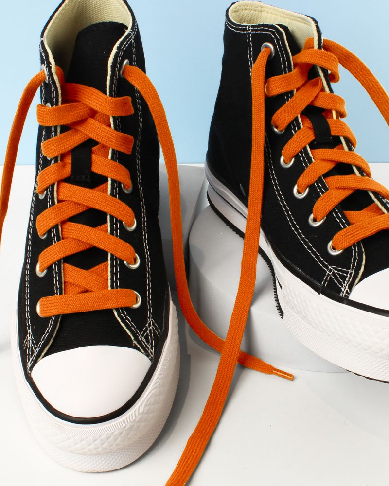 Flat and wide laces blood orange Laceter