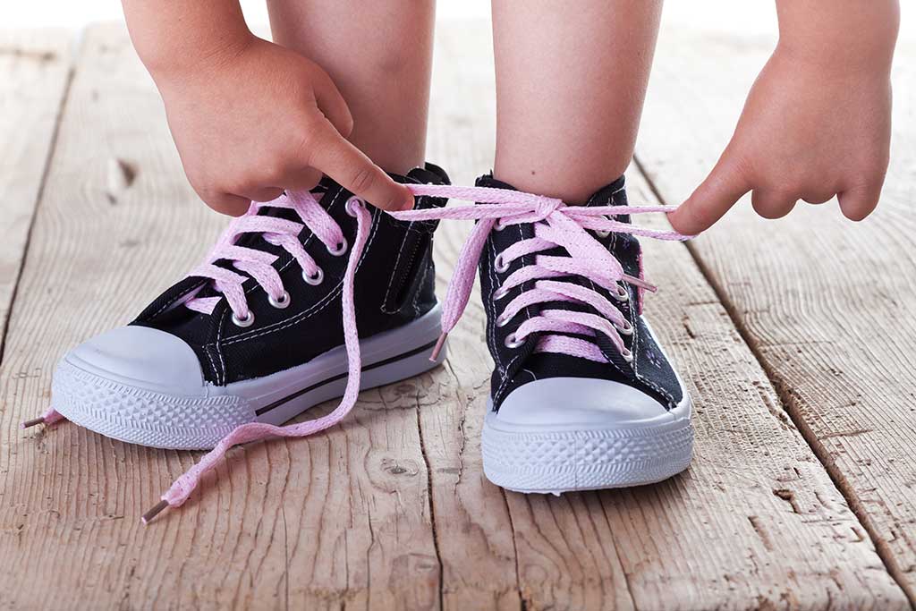 The different quick lacing methods for children